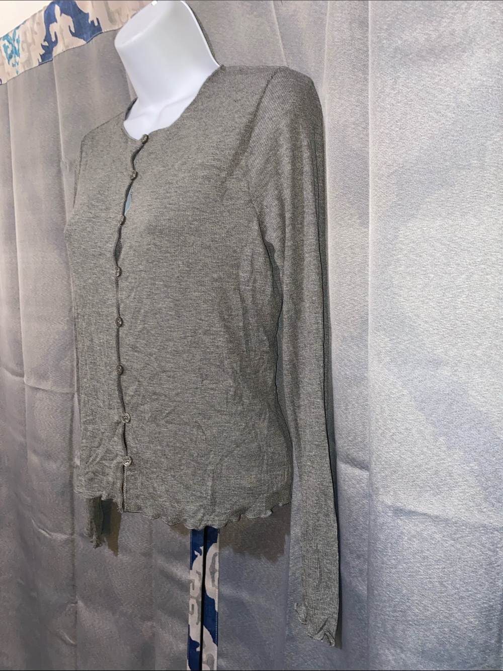 Universal Thread Slim Ribbed Button-Front Cardigan - Gray - Picture 3 of 6